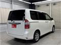 2009 Toyota Noah