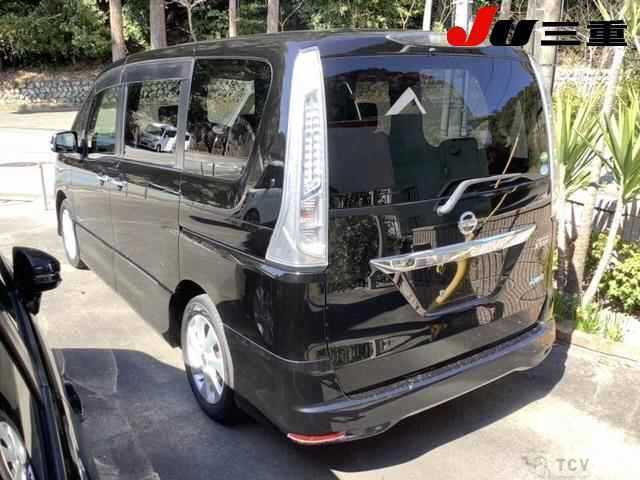 2013 Nissan Serena