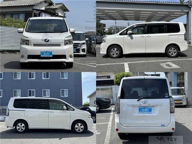 2009 Toyota Voxy