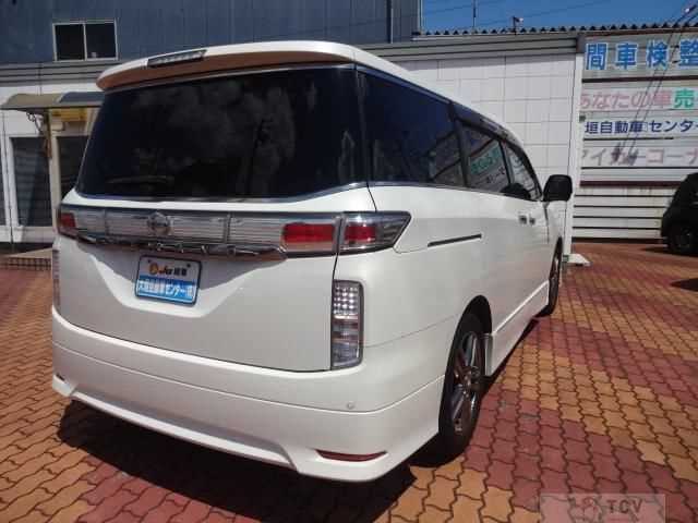 2011 Nissan Elgrand