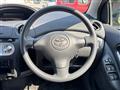 2004 Toyota Vitz