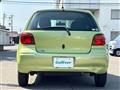 2004 Toyota Vitz