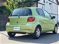 2004 Toyota Vitz