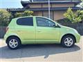 2004 Toyota Vitz