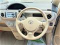 2004 Toyota Porte