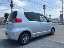 2004 Toyota Porte