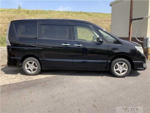 2014 Nissan Serena