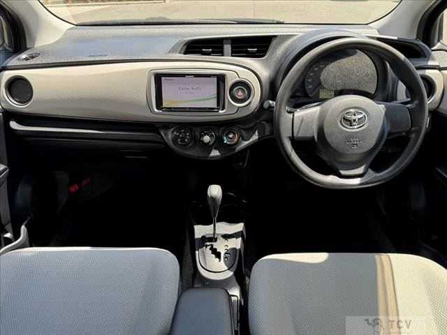 2011 Toyota Vitz