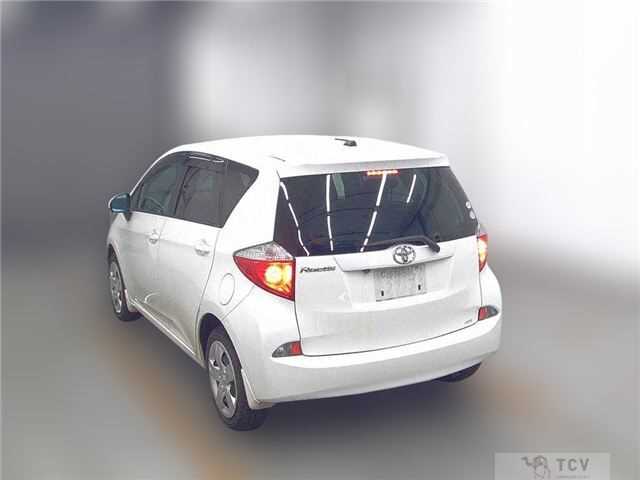 2011 Toyota Ractis