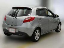 2014 Mazda Demio