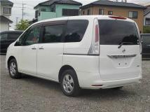 2011 Nissan Serena