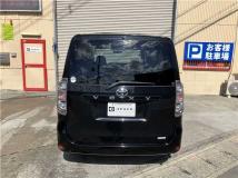 2007 Toyota Voxy