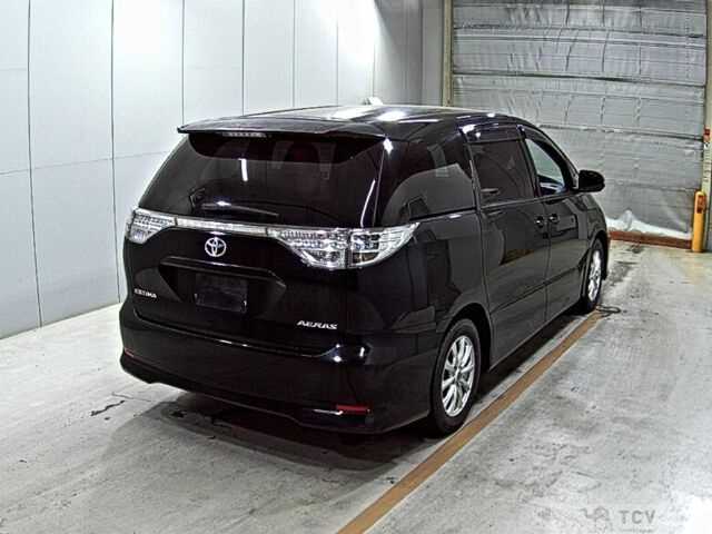 2013 Toyota Estima