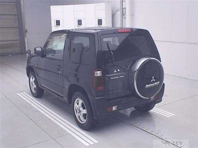 2006 Mitsubishi Pajero Mini