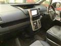 2013 Toyota Voxy