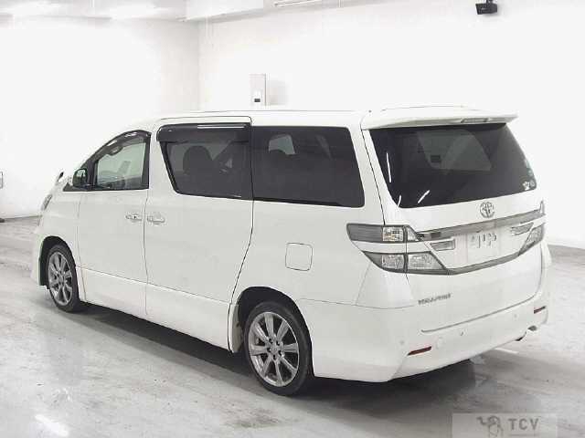 2013 Toyota Vellfire