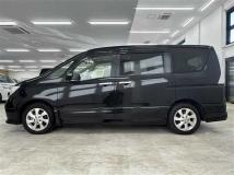 2013 Nissan Serena