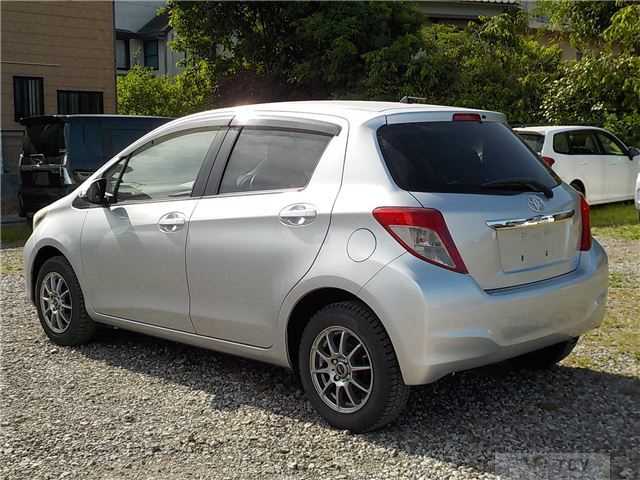 2013 Toyota Vitz