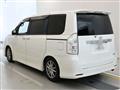 2010 Toyota Voxy