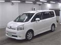 2007 Toyota Voxy