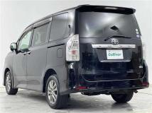 2011 Toyota Voxy