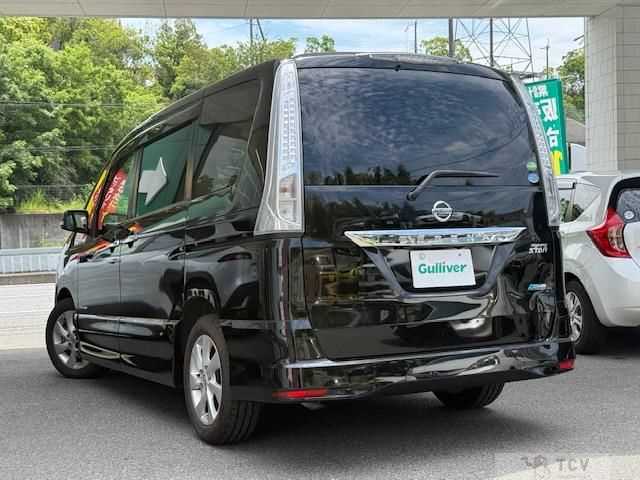 2013 Nissan Serena