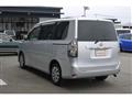 2009 Toyota Voxy