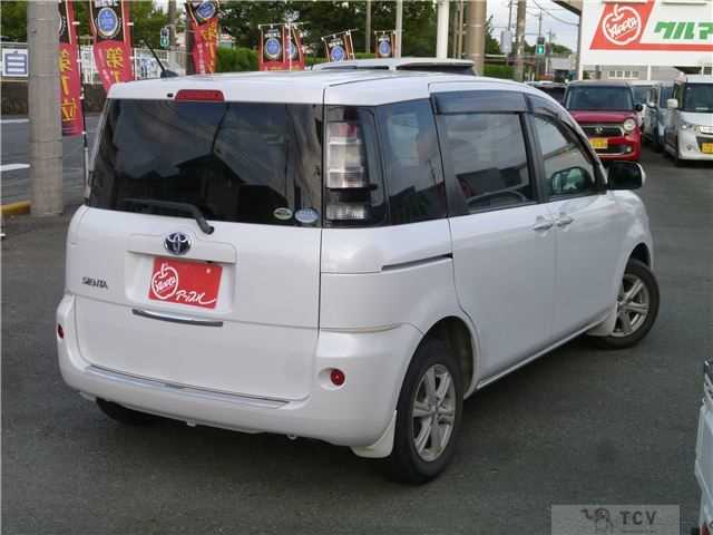 2011 Toyota Sienta