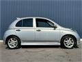 2004 Nissan March