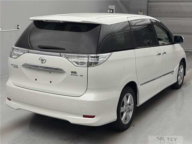 2011 Toyota Estima Hybrid