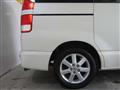 2005 Toyota Noah