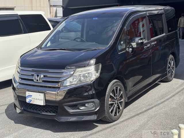 2013 Honda Step WGN