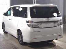 2013 Toyota Vellfire