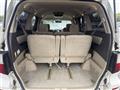 2005 Toyota Alphard