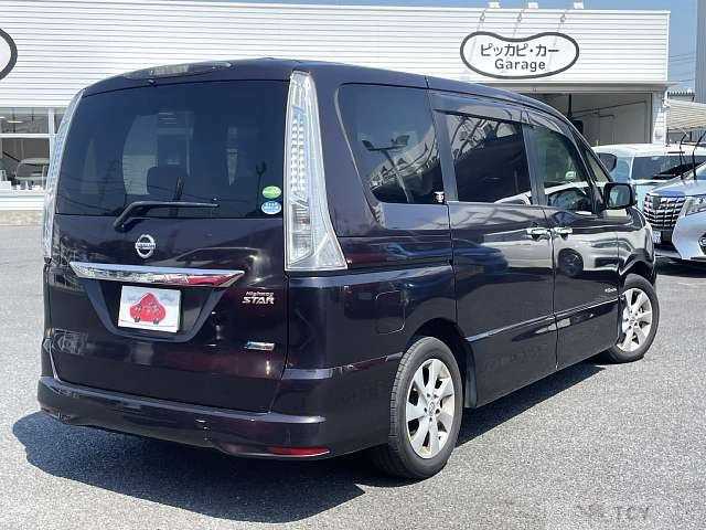 2013 Nissan Serena