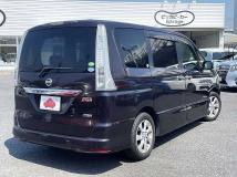 2013 Nissan Serena