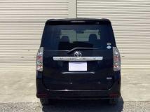 2009 Toyota Voxy