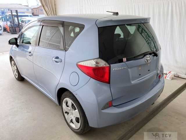 2011 Toyota Ractis