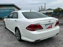 2009 Toyota Crown