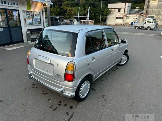 1999 Daihatsu Mira Gino1000