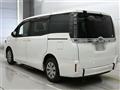 2016 Toyota Voxy