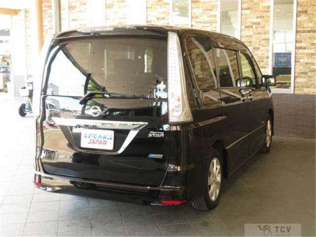 2012 Nissan Serena