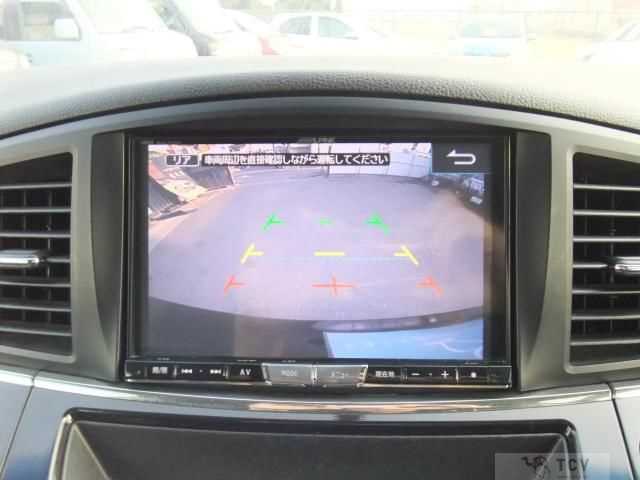 2014 Nissan Elgrand