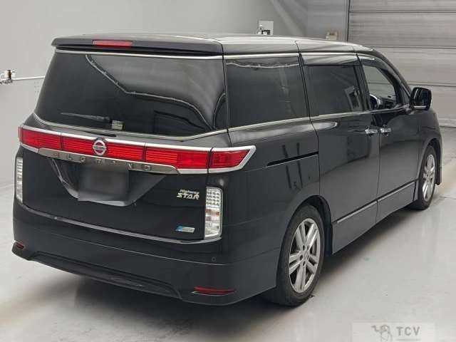2013 Nissan Elgrand