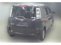 2013 Toyota Sienta
