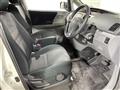 2007 Toyota Voxy