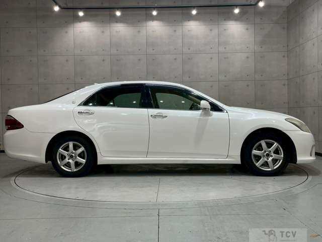 2010 Toyota Crown Royal Series