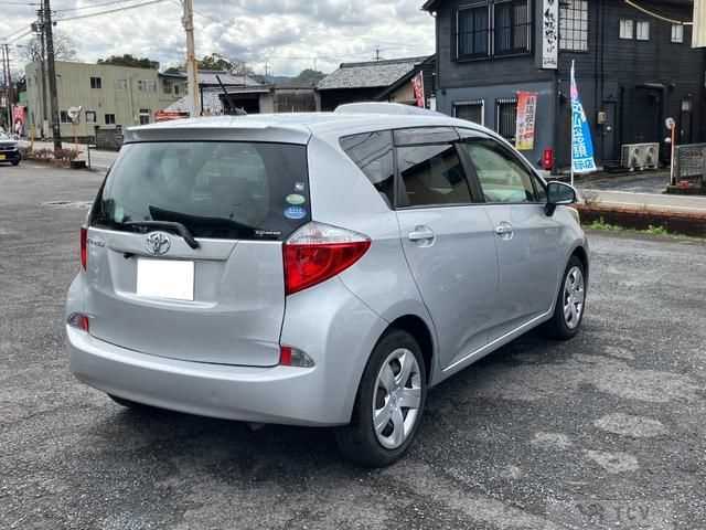 2011 Toyota Ractis