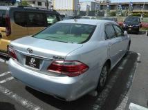2011 Toyota Crown