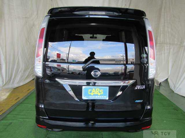 2012 Nissan Serena